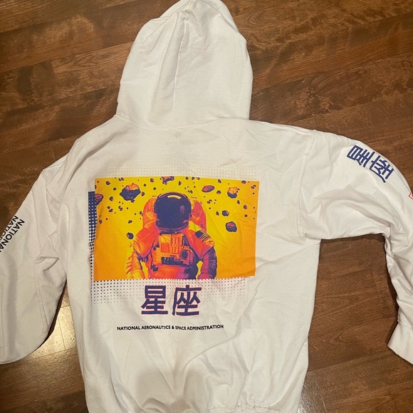 NASA White Graphic Hoodie - Picture 2 of 3